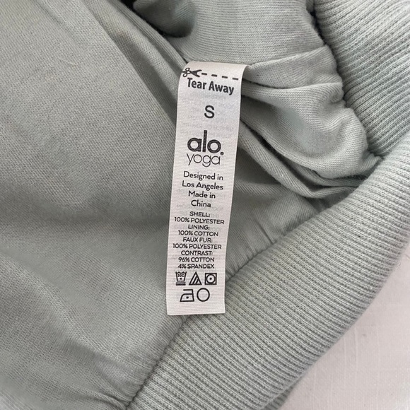 Alo Yoga Streetside Foxy Sherpa Jacket - Picture 8 of 8